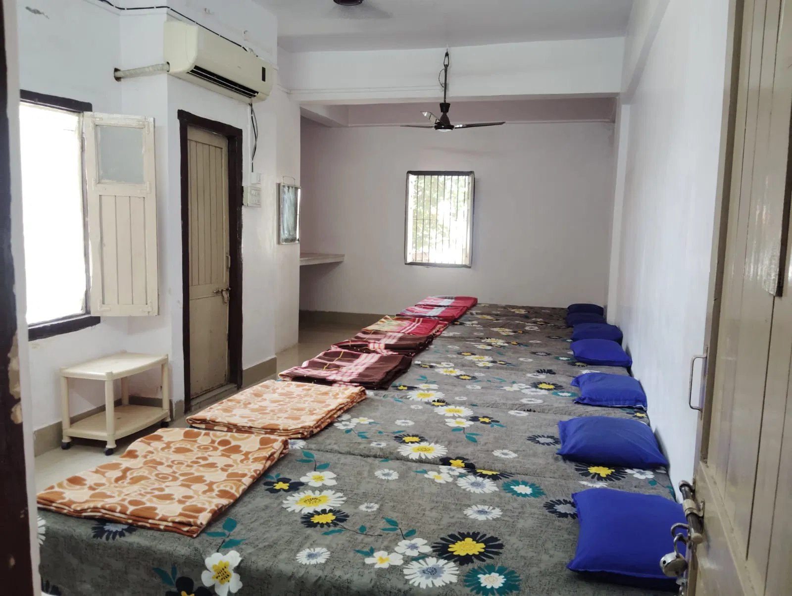 Clean Non-AC Room