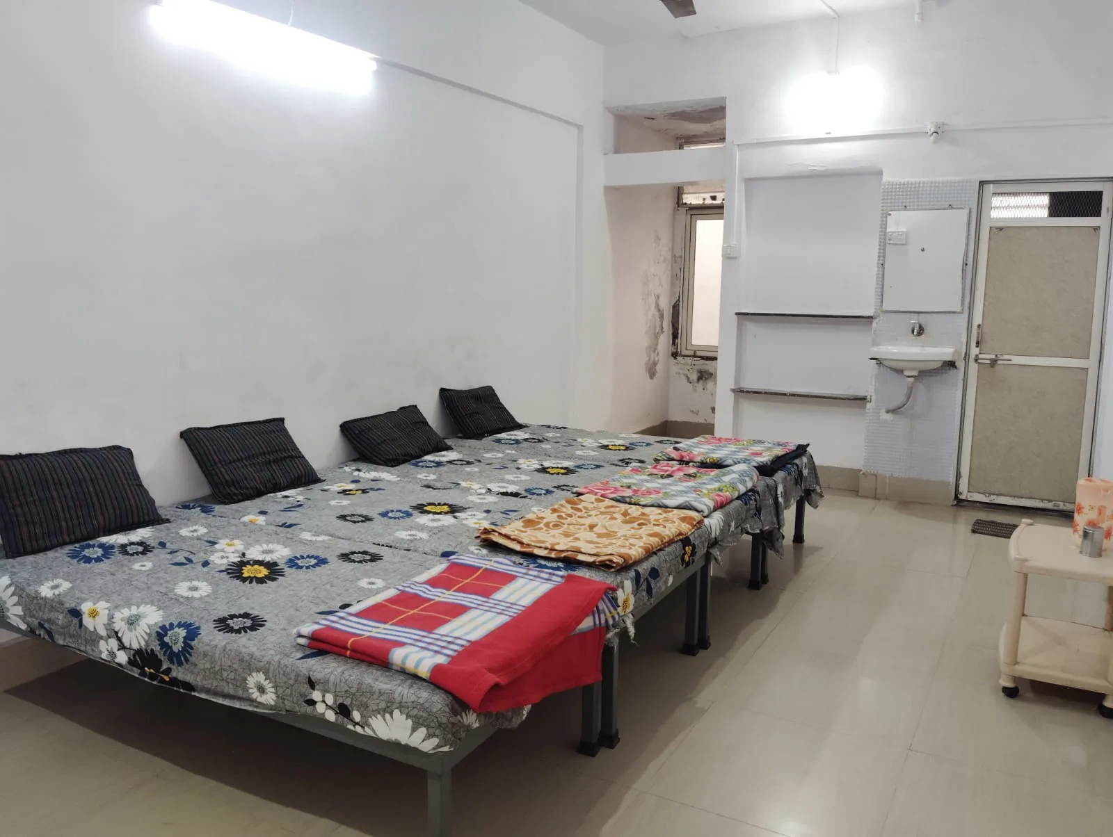 Spacious Family Room